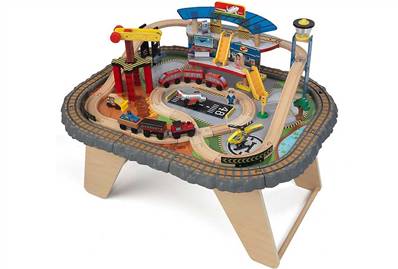 Table et circuit de train en bois avec aeroport kidkraft 