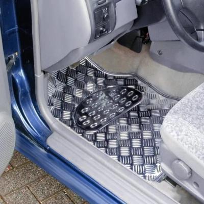 Carpoint 0318132 Tapis de sol pour voiture (Chrome) 